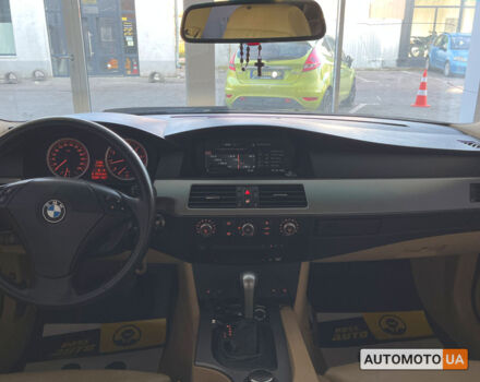 Серый БМВ 530, объемом двигателя 3 л и пробегом 262 тыс. км за 9000 $, фото 14 на Automoto.ua