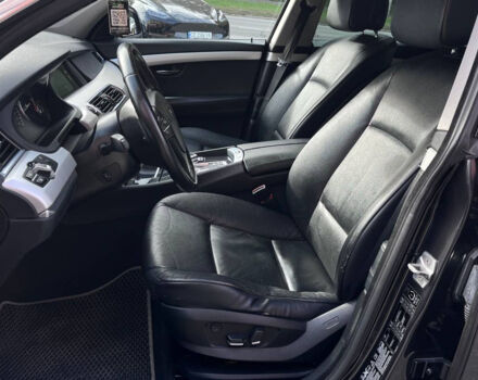 Серый БМВ 530, объемом двигателя 3 л и пробегом 271 тыс. км за 16000 $, фото 8 на Automoto.ua
