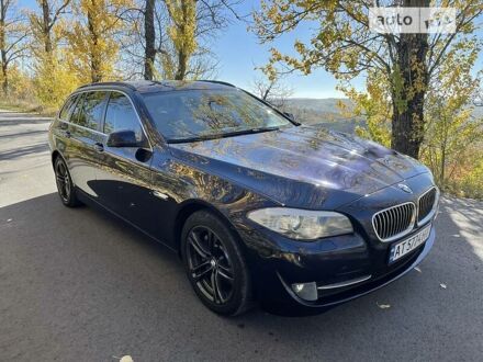 БМВ 530 2010 у Снятине на Automoto.ua Синій БМВ 530, об'ємом двигуна 3 л та пробігом 265 тис. км за 14999 $, фото 1 на Automoto.ua