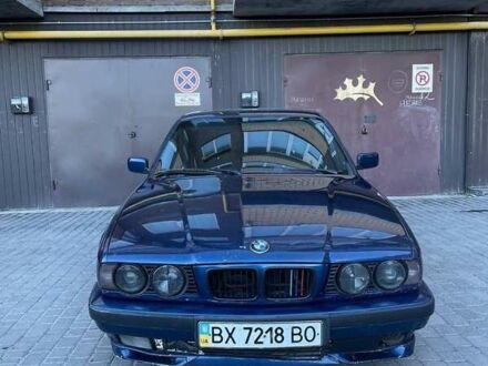 БМВ 535 1992 у Хмельницькому на Automoto.ua Синій БМВ 535, об'ємом двигуна 3.5 л та пробігом 260 тис. км за 3600 $, фото 1 на Automoto.ua