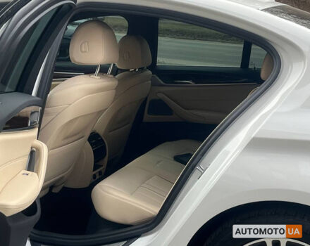 Белый БМВ 540, объемом двигателя 3 л и пробегом 53 тыс. км за 31000 $, фото 10 на Automoto.ua