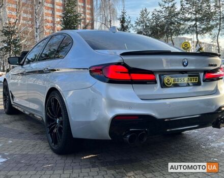 Сірий БМВ 540, об'ємом двигуна 3 л та пробігом 107 тис. км за 36600 $, фото 4 на Automoto.ua