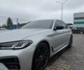 Серый БМВ 540, объемом двигателя 3 л и пробегом 200 тыс. км за 30000 $, фото 2 на Automoto.ua