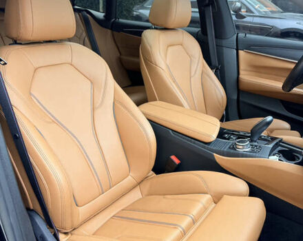 Чорний БМВ 6 Серія ГТ, об'ємом двигуна 2 л та пробігом 29 тис. км за 60000 $, фото 4 на Automoto.ua