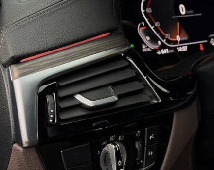 Черный БМВ 6 Серия ГТ, объемом двигателя 2 л и пробегом 27 тыс. км за 56000 $, фото 47 на Automoto.ua