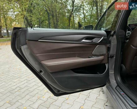 Сірий БМВ 6 Серія ГТ, об'ємом двигуна 2.99 л та пробігом 75 тис. км за 65000 $, фото 28 на Automoto.ua