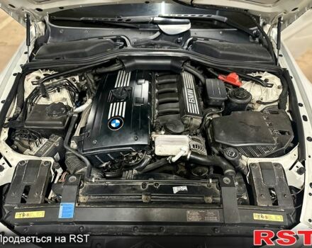 Белый БМВ 6 Серия, объемом двигателя 3 л и пробегом 235 тыс. км за 12800 $, фото 11 на Automoto.ua