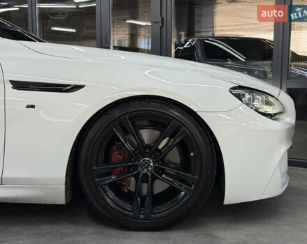 Белый БМВ 6 Серия, объемом двигателя 2.98 л и пробегом 163 тыс. км за 19900 $, фото 4 на Automoto.ua