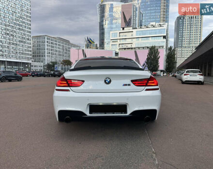 Белый БМВ 6 Серия, объемом двигателя 2.98 л и пробегом 157 тыс. км за 25000 $, фото 9 на Automoto.ua