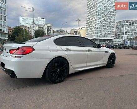 Белый БМВ 6 Серия, объемом двигателя 2.98 л и пробегом 157 тыс. км за 25000 $, фото 7 на Automoto.ua