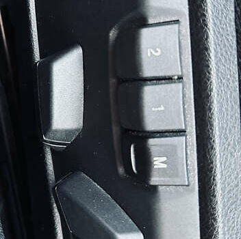 Белый БМВ 6 Серия, объемом двигателя 3 л и пробегом 252 тыс. км за 29800 $, фото 18 на Automoto.ua