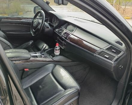 Черный БМВ 6 Серия, объемом двигателя 4.4 л и пробегом 160 тыс. км за 15000 $, фото 4 на Automoto.ua