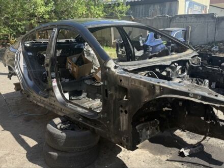 Чорний БМВ 6 Серія, об'ємом двигуна 3.5 л та пробігом 999 тис. км за 500 $, фото 1 на Automoto.ua