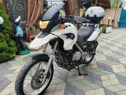 БМВ 650 2005 в Хусте на Automoto.ua Белый БМВ 650, объемом двигателя 0.65 л и пробегом 95 тыс. км за 4200 $, фото 1 на Automoto.ua