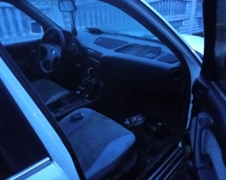 Белый БМВ 7 Серия, объемом двигателя 2 л и пробегом 333 тыс. км за 1420 $, фото 2 на Automoto.ua