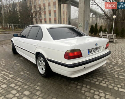 Белый БМВ 7 Серия, объемом двигателя 2.99 л и пробегом 400 тыс. км за 3300 $, фото 7 на Automoto.ua