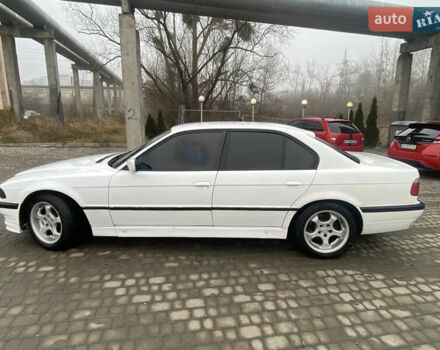 Белый БМВ 7 Серия, объемом двигателя 2.99 л и пробегом 425 тыс. км за 3600 $, фото 3 на Automoto.ua