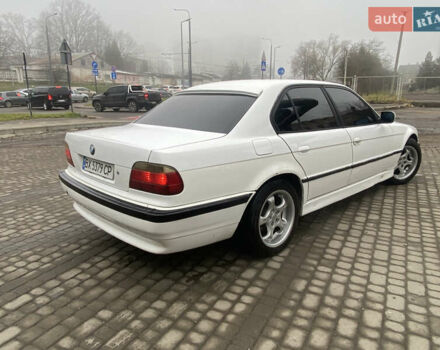 Белый БМВ 7 Серия, объемом двигателя 2.99 л и пробегом 425 тыс. км за 3600 $, фото 6 на Automoto.ua