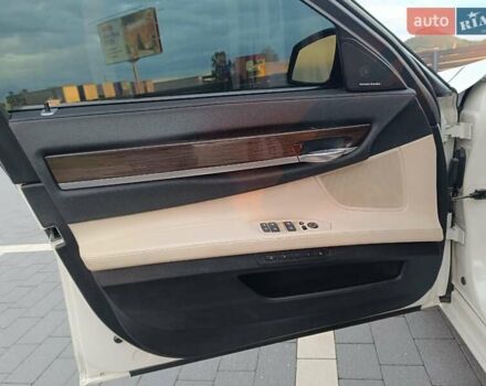 Белый БМВ 7 Серия, объемом двигателя 4.39 л и пробегом 268 тыс. км за 9500 $, фото 42 на Automoto.ua