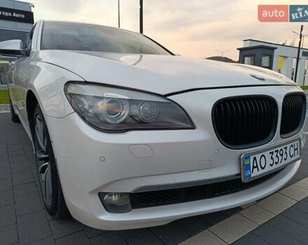 Белый БМВ 7 Серия, объемом двигателя 4.39 л и пробегом 268 тыс. км за 9500 $, фото 1 на Automoto.ua