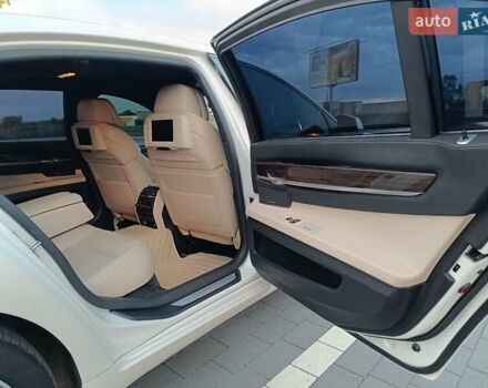 Белый БМВ 7 Серия, объемом двигателя 4.39 л и пробегом 268 тыс. км за 9500 $, фото 24 на Automoto.ua