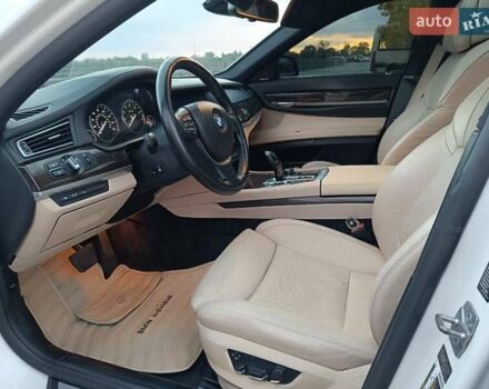 Белый БМВ 7 Серия, объемом двигателя 4.39 л и пробегом 268 тыс. км за 9500 $, фото 55 на Automoto.ua