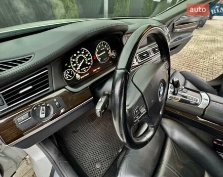 Білий БМВ 7 Серія, об'ємом двигуна 3 л та пробігом 133 тис. км за 12500 $, фото 29 на Automoto.ua