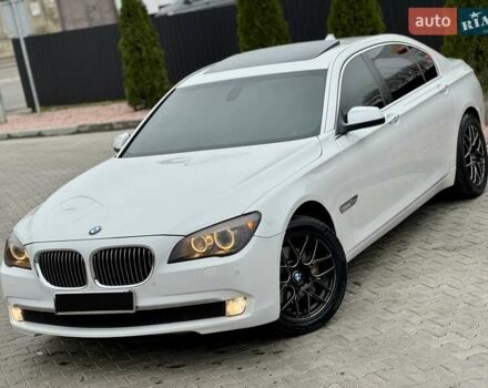 Білий БМВ 7 Серія, об'ємом двигуна 3 л та пробігом 133 тис. км за 12500 $, фото 11 на Automoto.ua