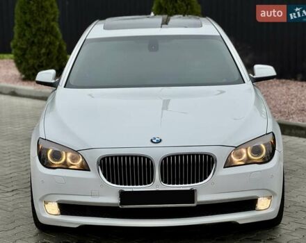 Білий БМВ 7 Серія, об'ємом двигуна 3 л та пробігом 133 тис. км за 12500 $, фото 13 на Automoto.ua