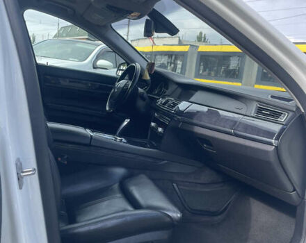 Белый БМВ 7 Серия, объемом двигателя 4.39 л и пробегом 231 тыс. км за 17700 $, фото 10 на Automoto.ua