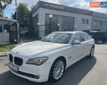 Белый БМВ 7 Серия, объемом двигателя 4.39 л и пробегом 231 тыс. км за 17700 $, фото 2 на Automoto.ua