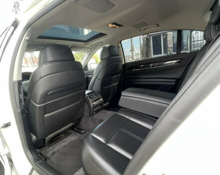 Белый БМВ 7 Серия, объемом двигателя 4.39 л и пробегом 231 тыс. км за 17700 $, фото 15 на Automoto.ua