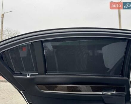 Білий БМВ 7 Серія, об'ємом двигуна 3 л та пробігом 133 тис. км за 12500 $, фото 37 на Automoto.ua