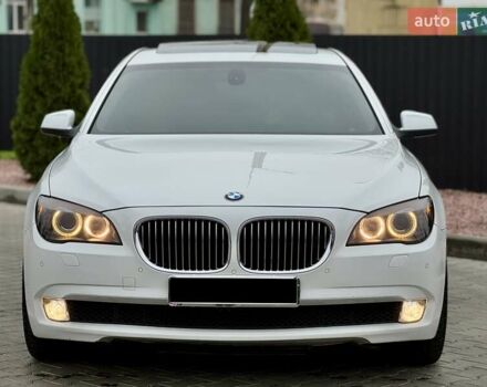 Білий БМВ 7 Серія, об'ємом двигуна 3 л та пробігом 133 тис. км за 12500 $, фото 12 на Automoto.ua