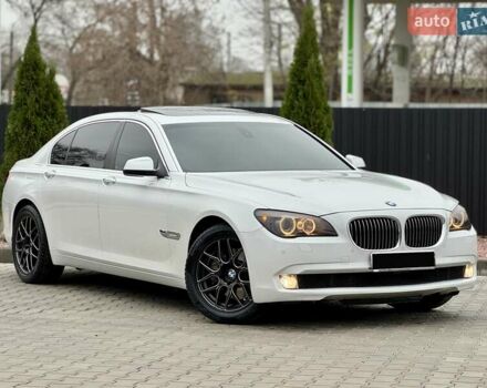 Білий БМВ 7 Серія, об'ємом двигуна 3 л та пробігом 133 тис. км за 12500 $, фото 2 на Automoto.ua