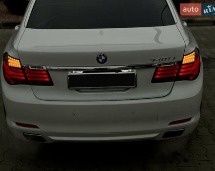 Білий БМВ 7 Серія, об'ємом двигуна 3 л та пробігом 133 тис. км за 12500 $, фото 21 на Automoto.ua