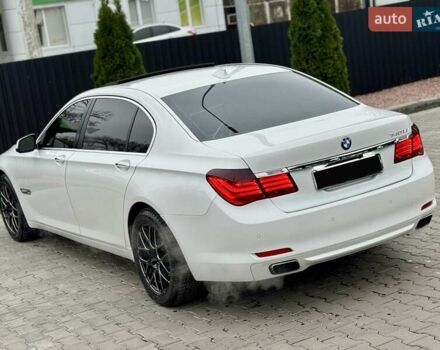 Білий БМВ 7 Серія, об'ємом двигуна 3 л та пробігом 133 тис. км за 12500 $, фото 17 на Automoto.ua