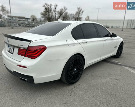 Белый БМВ 7 Серия, объемом двигателя 3 л и пробегом 291 тыс. км за 17500 $, фото 4 на Automoto.ua