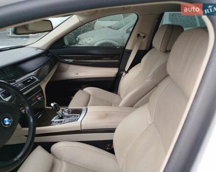 Белый БМВ 7 Серия, объемом двигателя 2.98 л и пробегом 163 тыс. км за 10997 $, фото 16 на Automoto.ua
