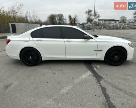 Белый БМВ 7 Серия, объемом двигателя 3 л и пробегом 291 тыс. км за 17500 $, фото 5 на Automoto.ua