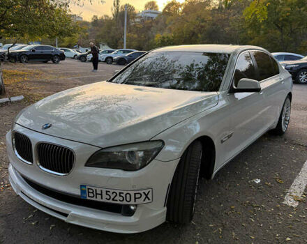 Белый БМВ 7 Серия, объемом двигателя 3 л и пробегом 115 тыс. км за 19900 $, фото 3 на Automoto.ua