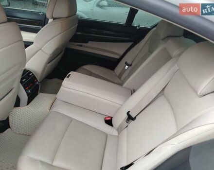 Белый БМВ 7 Серия, объемом двигателя 2.98 л и пробегом 163 тыс. км за 10997 $, фото 6 на Automoto.ua
