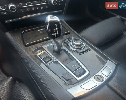 Белый БМВ 7 Серия, объемом двигателя 3 л и пробегом 291 тыс. км за 17500 $, фото 18 на Automoto.ua