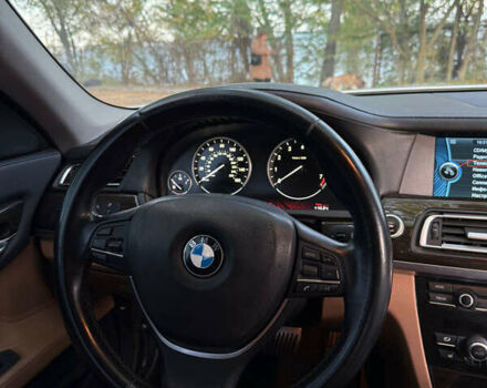 Белый БМВ 7 Серия, объемом двигателя 3 л и пробегом 115 тыс. км за 19900 $, фото 9 на Automoto.ua