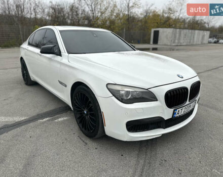 Белый БМВ 7 Серия, объемом двигателя 3 л и пробегом 291 тыс. км за 17500 $, фото 7 на Automoto.ua
