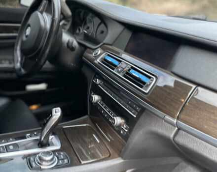 Білий БМВ 7 Серія, об'ємом двигуна 3 л та пробігом 202 тис. км за 19500 $, фото 42 на Automoto.ua