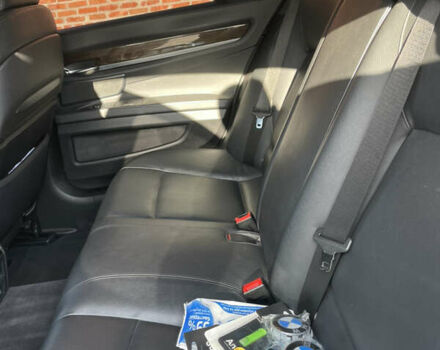 Білий БМВ 7 Серія, об'ємом двигуна 3 л та пробігом 202 тис. км за 19500 $, фото 32 на Automoto.ua