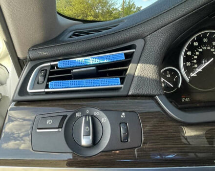 Білий БМВ 7 Серія, об'ємом двигуна 3 л та пробігом 202 тис. км за 19500 $, фото 9 на Automoto.ua