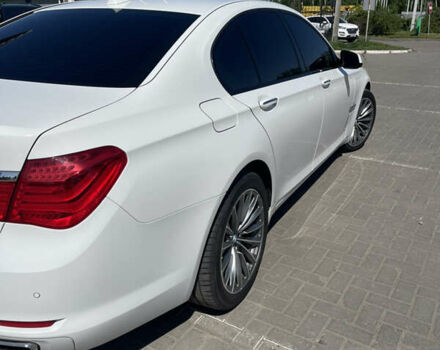 Білий БМВ 7 Серія, об'ємом двигуна 3 л та пробігом 202 тис. км за 19500 $, фото 2 на Automoto.ua