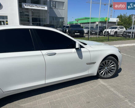 Білий БМВ 7 Серія, об'ємом двигуна 3 л та пробігом 202 тис. км за 19500 $, фото 1 на Automoto.ua